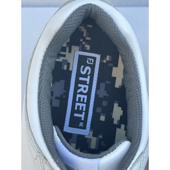 Footjoy Street Leather Golf Shoes Spikes Cleats Men's 9 Wide Soft Spikes - Picture 2 of 10